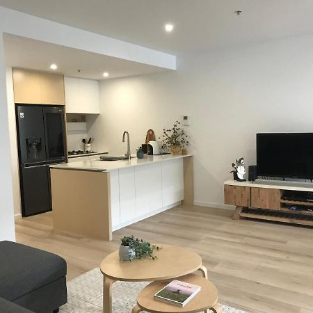 In The Heart Of Port Melbourne Apartment Exterior photo