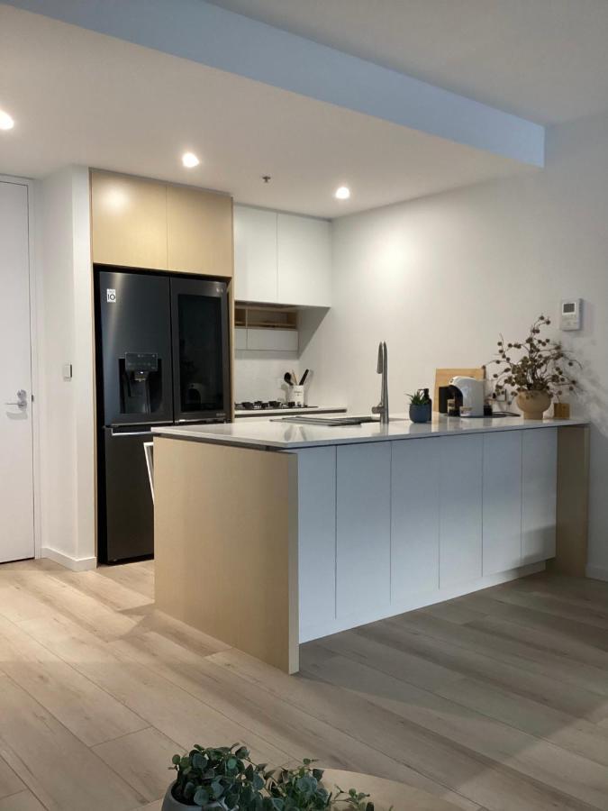 In The Heart Of Port Melbourne Apartment Exterior photo